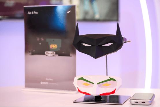 雷鸟创新 AWE 2026三连发：首发AR扫街榜、DC联名款亮相、斩获艾普兰创新奖 