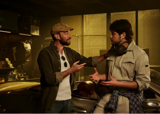 嘈杂场景全能沟通时空壶W4骨声纹耳机成商务跨境必备利器 