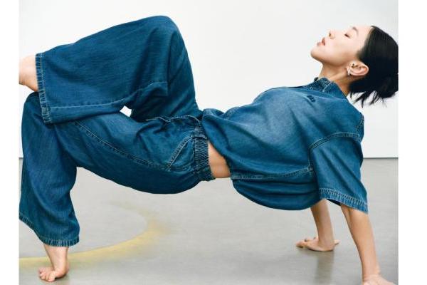 GAP 发布2026春季企划“为她留白”，探讨女性的自我表达和成长 