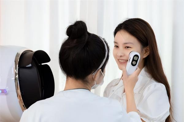 玫莉蔻发布“T7胶原水光超紧塑”护理项目，开启品牌科技护肤新篇章 