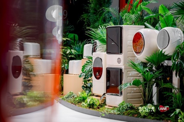 共生之美·小吉风｜小吉首次亮相AWE 2026，展现美学科技实力 