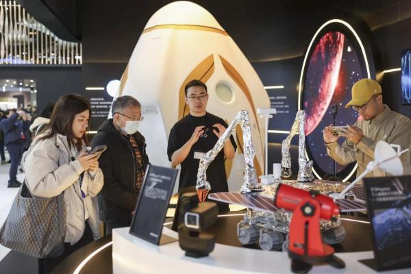 AWE 2026 惊现硬核跨界：当家电厂商内卷客厅，这家企业要把矿机开向小行星 