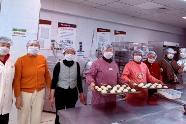 后厨变“前台”！苏果超市五店同步开放操作间，邀请市民“找茬” 