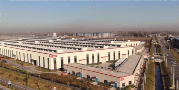 凭什么说它是板材市场的“深水炸弹”？拆解大自然板材30+年木作底牌 