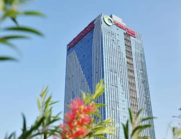 凭什么说它是板材市场的“深水炸弹”？拆解大自然板材30+年木作底牌 