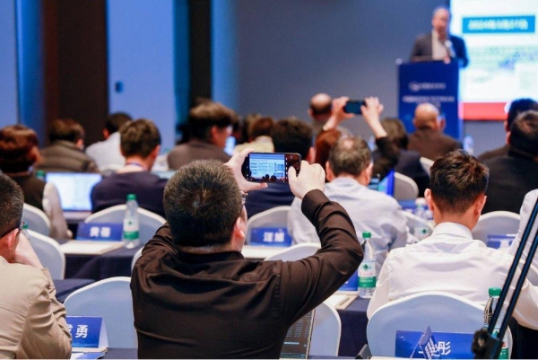 研讨会三丨共筑低空安全基石，中国航空学会飞行汽车分会2026年年会召开 