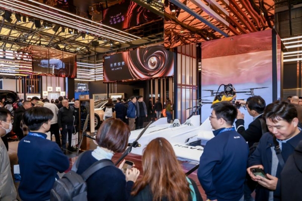 央视、张朝阳、36氪等齐聚探路展台，全网刷屏热议“移动空间生态” 