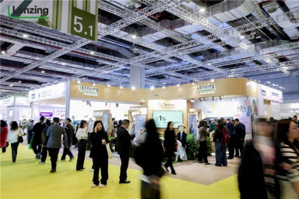 天丝™莱赛尔-HV100纤维中国首秀！兰精集团“绿动”2026intertextile春夏展 