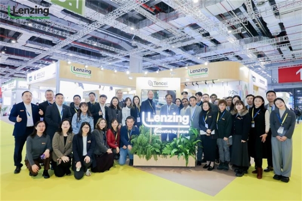 天丝™莱赛尔-HV100纤维中国首秀！兰精集团“绿动”2026intertextile春夏展 