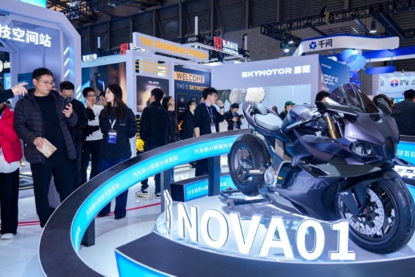 AI 赋能两轮出行 首驱科技 AWE2026 亮出硬核技术家底 