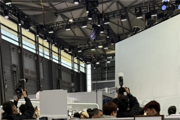 AWE 2026 焦点：KoKonna 开启“言出画随”的艺术新时代 