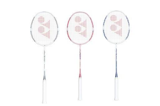 新手入门羽毛球拍推荐：尤尼克斯三款全碳素入门拍值得选择 