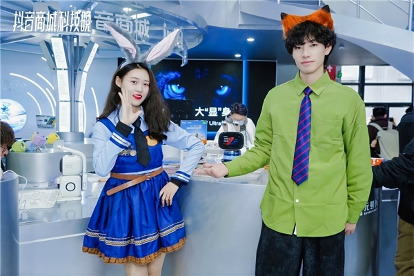 元萝卜携全线棋类机器人亮相AWE2026，展现彰显家用AI创新实力