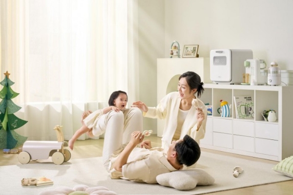 小熊电器荣获CBME金童奖“年度最受欢迎哺育家电品牌” 