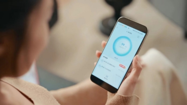 海尔净水首创自净化滤芯，寿命8年行业最长 