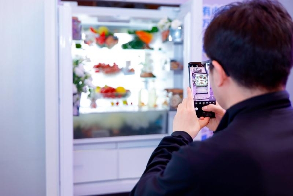 小冰狗冰箱京东专供款全球首发：从冰箱到“家宠”，强强联手为年轻人造新宠