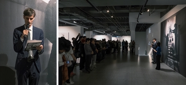 中比建交55周年 富士胶片影像空间呈现《Max Pinckers：视角之间》 