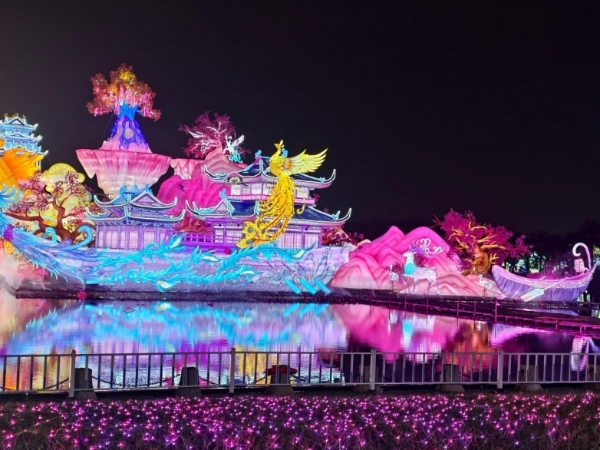 全国乐园TOP10推荐：厦门园博苑花灯乐园上榜，春季出游解锁更多玩法 