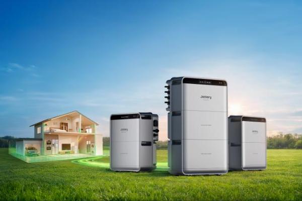 从家庭阳台，到世界舞台丨华宝新能全新庭院阳台光储正式开售，以“星星之火”定义全球消费光储新纪元 