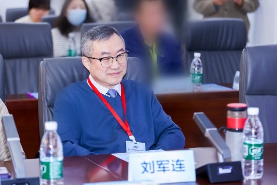 白癜风专家刘军连：精准分型，对症改善白斑问题 践行医者使命 