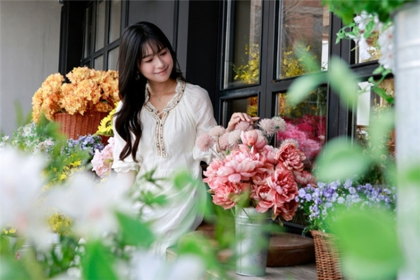 春花盛放｜佳能微单镜头搭配攻略，多场景春日氛围全覆盖  