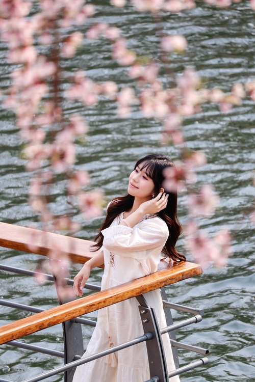 春花盛放｜佳能微单镜头搭配攻略，多场景春日氛围全覆盖  