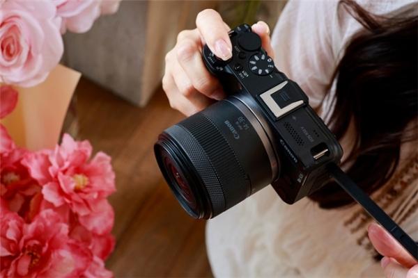 春花盛放｜佳能微单镜头搭配攻略，多场景春日氛围全覆盖  