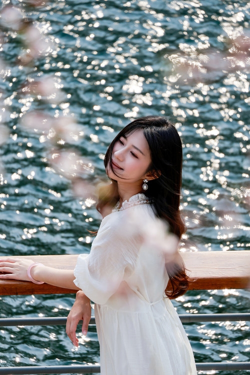 春花盛放｜佳能微单镜头搭配攻略，多场景春日氛围全覆盖  