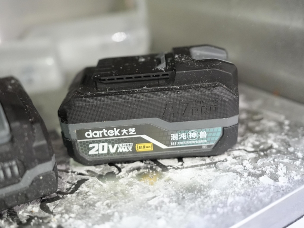 大艺科技携混沌神兽电池亮相国际五金展，技术领航 一块顶六块！ 