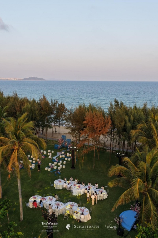 汀海为韵，爱意逐光：德国高级珠宝沙夫拉SCHAFFRATH臻耀三亚海棠湾民生威斯汀婚礼秀 