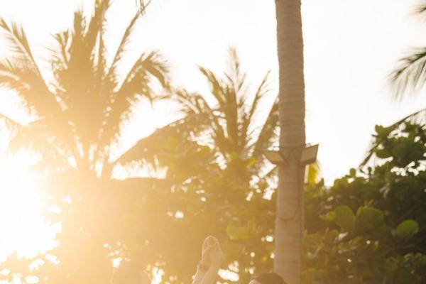 汀海为韵，爱意逐光：德国高级珠宝沙夫拉SCHAFFRATH臻耀三亚海棠湾民生威斯汀婚礼秀 