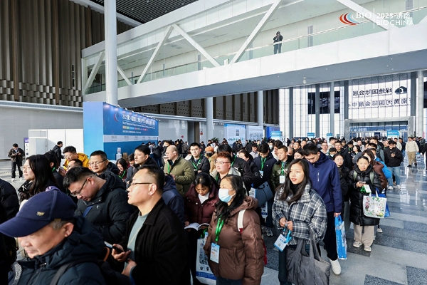 粉料/吨袋包装+智能码垛 头部企业亮相2026济南生物发酵展献智造方案 