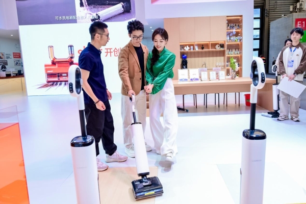 当清洁电器集体“长手长脚”，友望为何选择“让用户不受罪”？ 