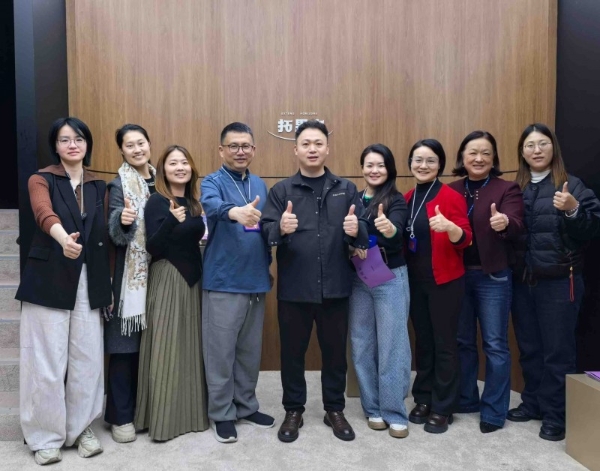 拓界家AI手机亮相AWE2026，以硬核创新赋能超级个体、重构千行万业 