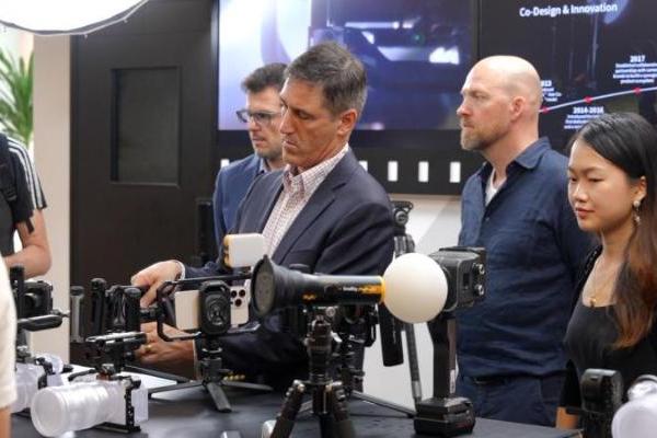 深企出海升级｜乐其创新SmallRig以“共创”模式，打造中国企业全球化范本 