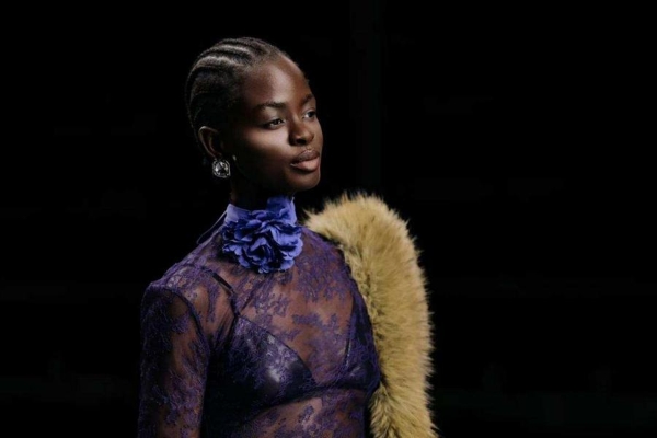 非均质之光 |MAGGIE MA诠释当代女性之光 