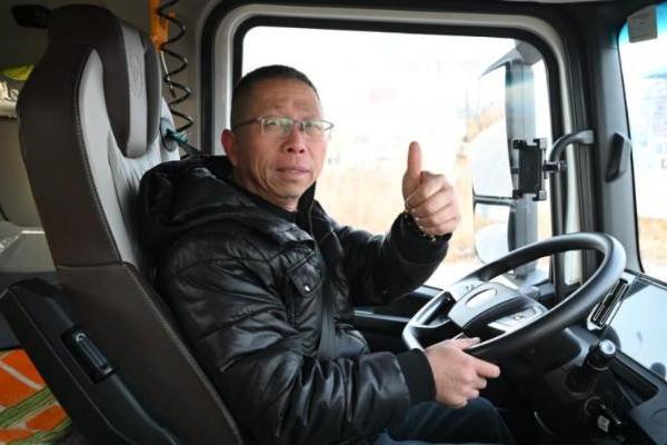 1.3度/公里 用欧曼就是省！欧曼银河5M纯电重卡让刘师傅稳赚运输 