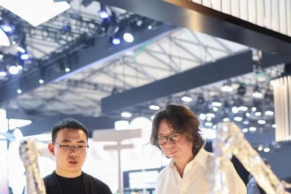 对话许知远，觅星光年获得《十三邀》制作人高度认可 