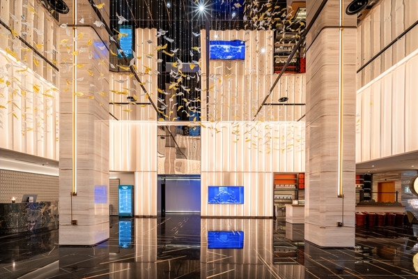 从百年里院到潮流街区，世茂喜达酒店集团于青岛织就多元旅居版图 