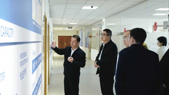 市农业农村局副局长陈建伟一行莅临洛东生物参观调研 