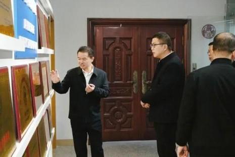 市农业农村局副局长陈建伟一行莅临洛东生物参观调研 