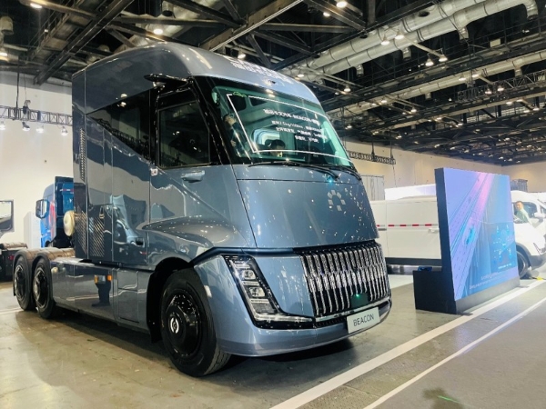 原生之力：解密福田卡文重卡BEACON如何重塑新能源重卡的价值逻辑 