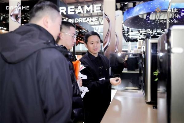 追觅3D打印机X300 AWE首秀：智能化、12喷嘴、36色，全球首款！ 