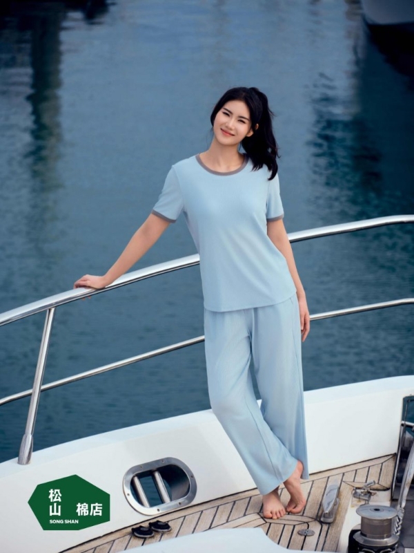 小薄荷系列领衔，松山棉店官宣夏思凝代言诠释“生活赛场，自在松山” 