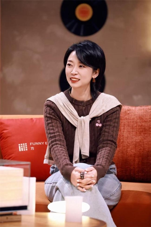 方里创始人菊子脱口秀首秀：用“底妆”定义女性的生活底气