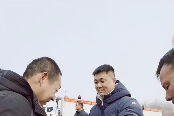 徽乡情团圆年，老葛回乡陪父老乡亲过大年 