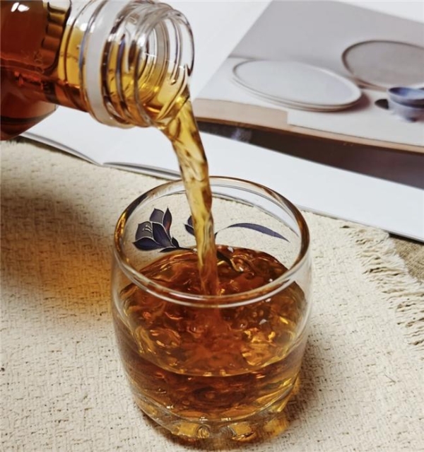 浓萃系列亮相：小罐茶的“浓萃”能成为新变量吗？ 