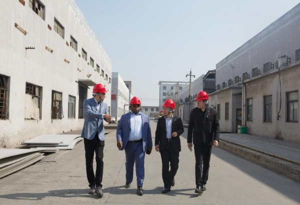 塞拉利昂大使探访江苏沪宝共话合作新机遇 