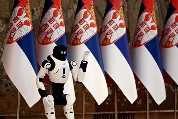 智元“圈粉”多国政要，展现中国科技全球竞争力 