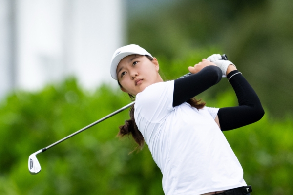 中国军团全线飘红！张维维刘依一等3人领跑LPGA-蓝湾大师赛 